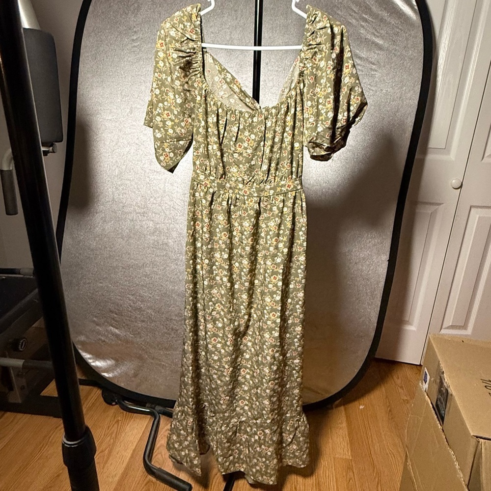 SHEIN Olive Floral Maxi Dress